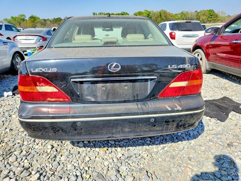 2005 LEXUS LS430 Fuel Tank