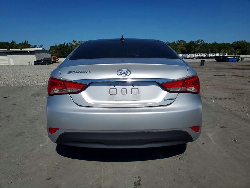 2014 Hyundai Sonata Used Tail Light