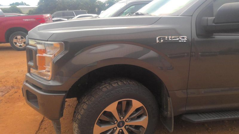 2017 Ford Truck-F150 Used Fender
