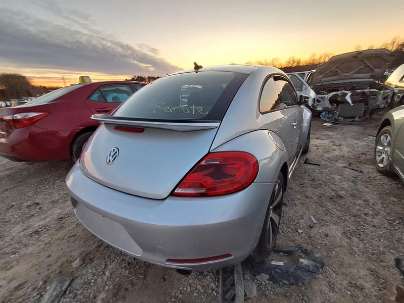 2019 Volkswagen Beetle Bug Used Quarter Window Regulator