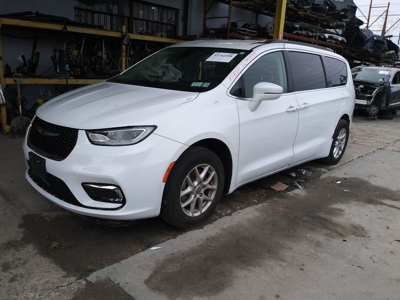 2017 Chrysler Pacifica Door Front