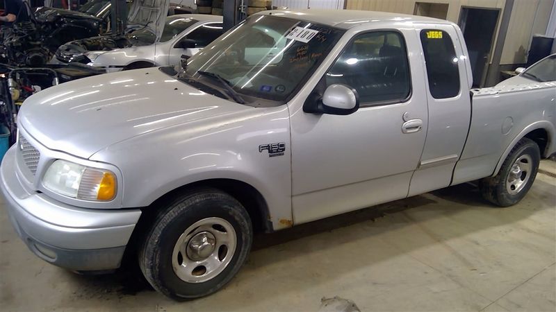 2003 Ford Truck-F150 Fuel Rail