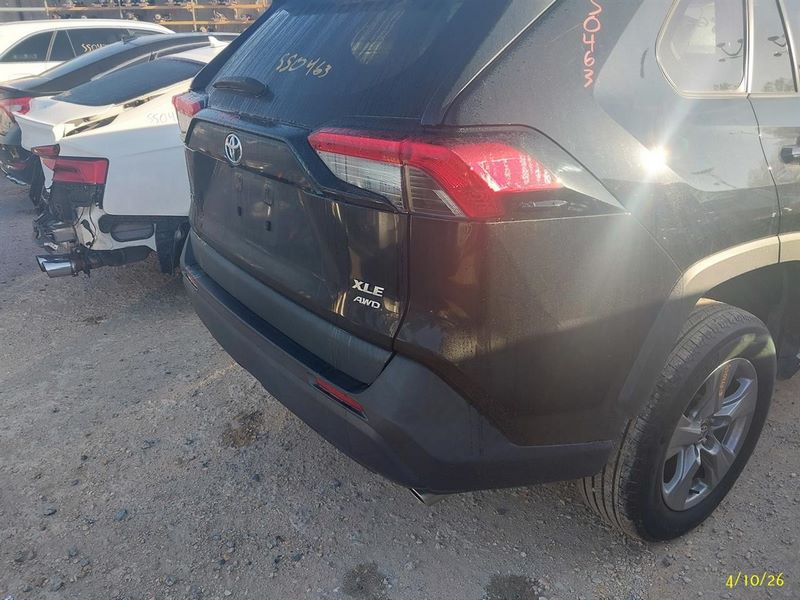 2019 Toyota RAV4 Bumper Assy (Rear) Includes Cover