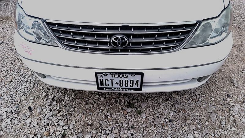 2003 Toyota Avalon Grille