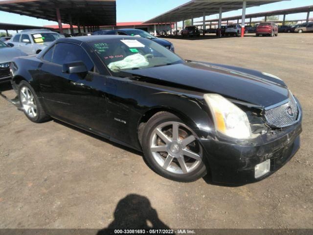 2005 Cadillac XLR Roof