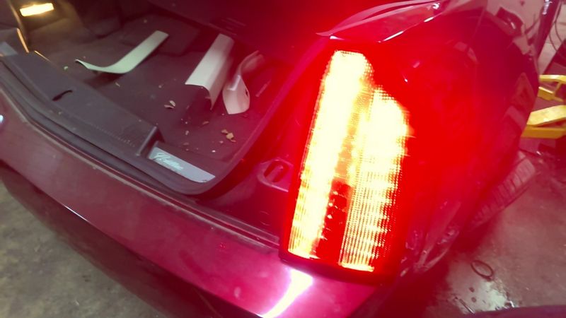 2005 Cadillac XLR Tail Light