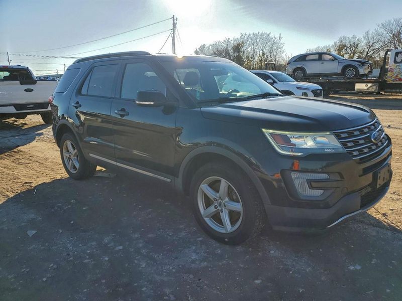 2017 Ford Explorer Door Rear
