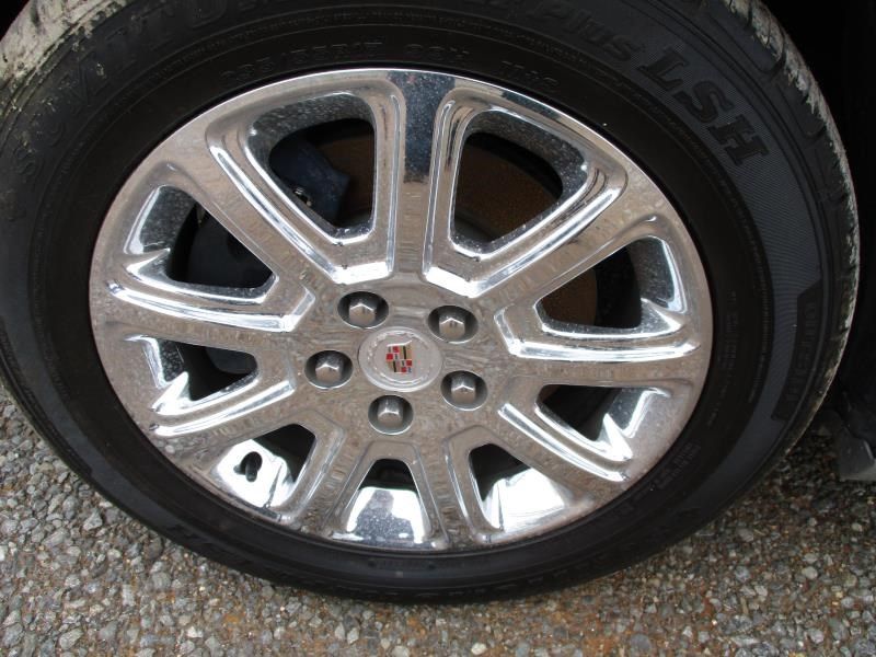 2008 Cadillac DTS Wheel