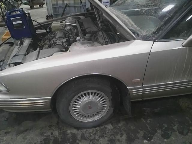 1993 Oldsmobile 98 Fender