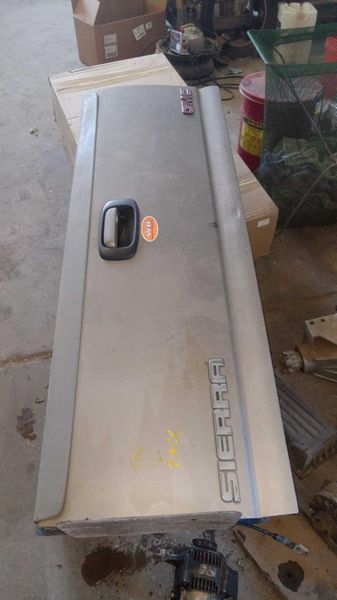 2002 Chevy Truck-Silverado 2500 Tailgate