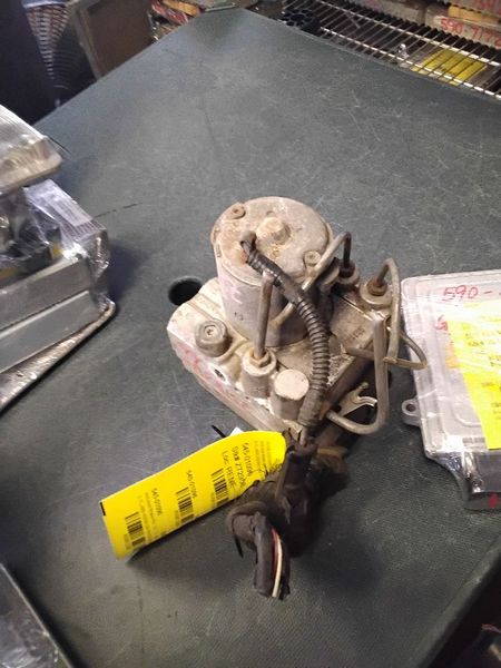 1993 Buick Roadmaster Antil-Lock Brake Pump