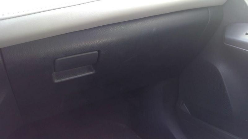 2013 Toyota RAV4 Glove Box