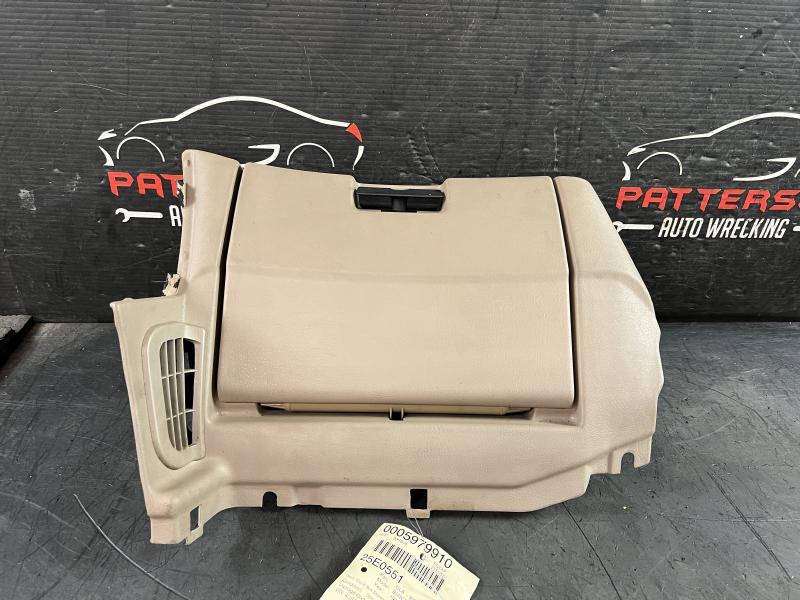 1999 BMW Z3 Glove Box