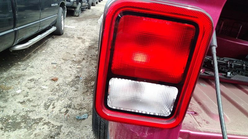 2021 Jeep Gladiator Tail Light