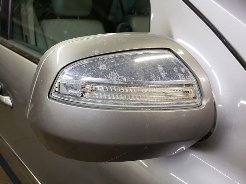 2010 Mercedes ML Series Mirror Door