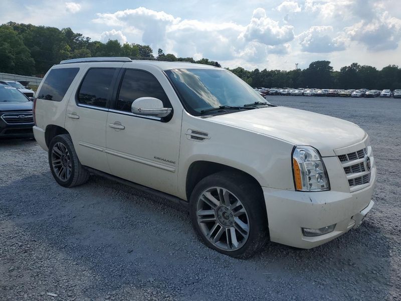 2010 Cadillac Escalade-ESV AC Compressor