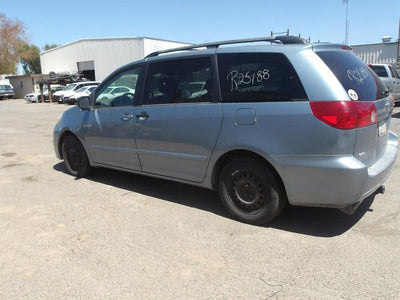 2004 Toyota Sienna Door Front