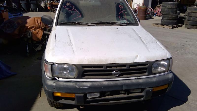 1999 Nissan Pathfinder Headlight Assembly