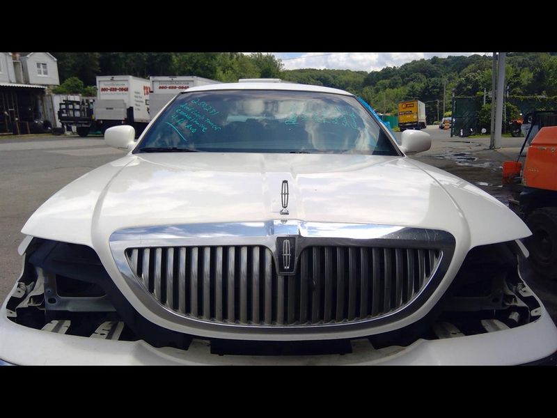 2007 Lincoln Other - Town Car Computer Box Engine