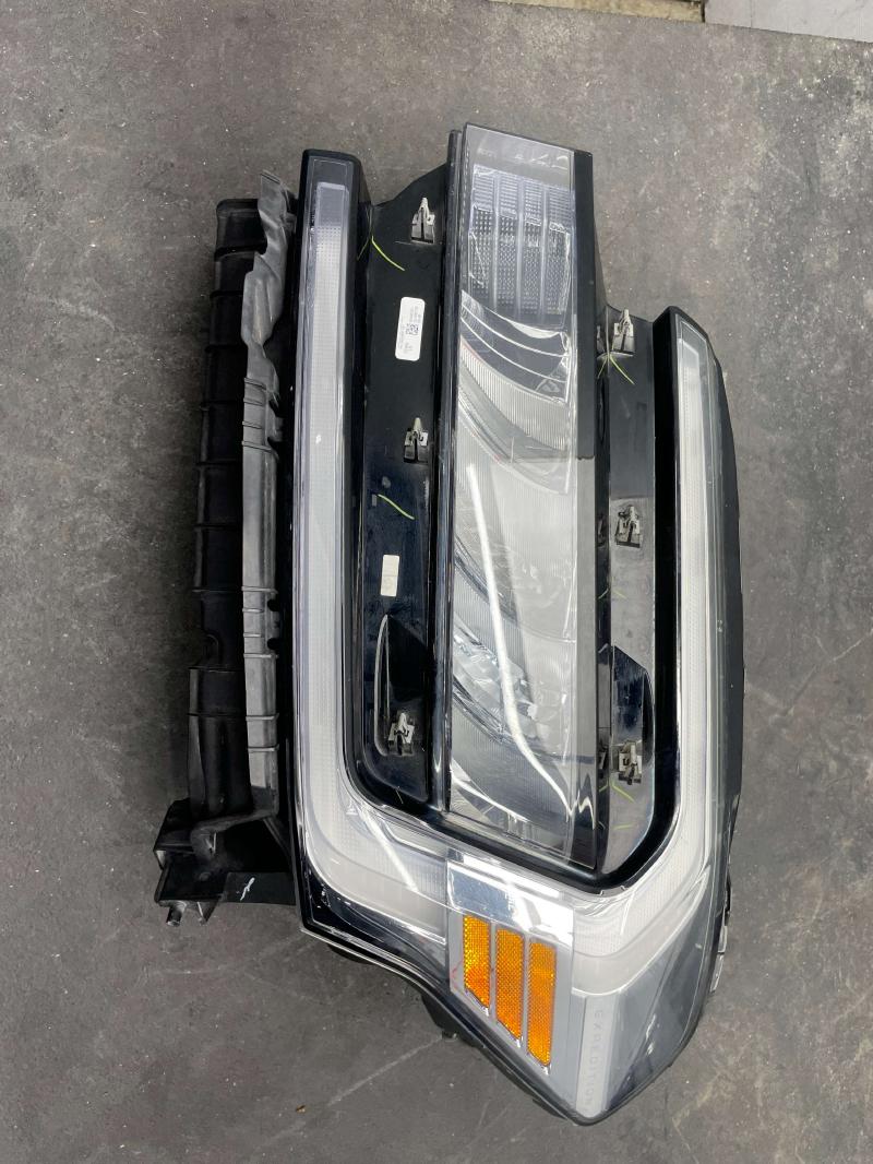 2022 Ford Expedition Headlight Assembly