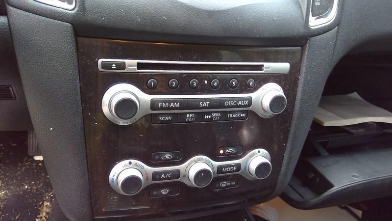 2014 Nissan Maxima Used Radio