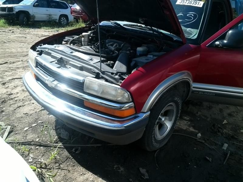 2002 Chevy Blazer, S10/S15 Used Steering Knuckle