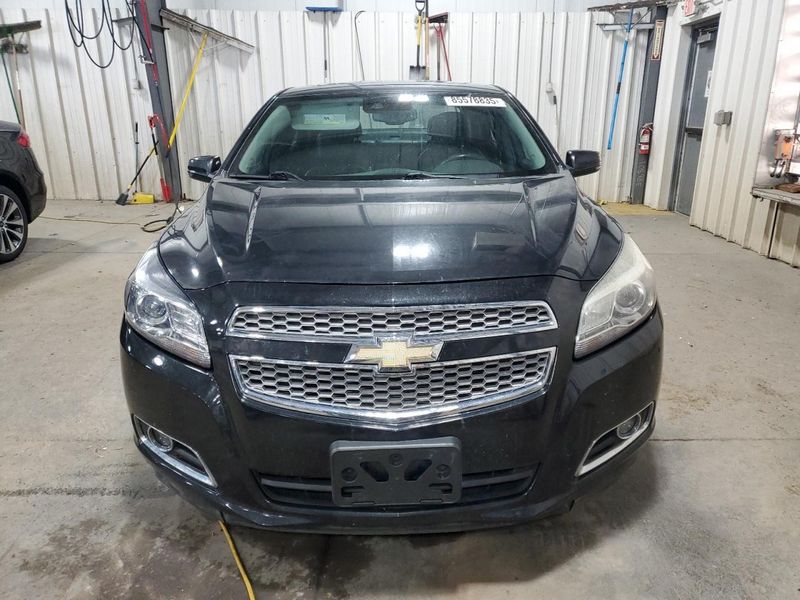 2013 Chevy Malibu Used Headlight Assembly