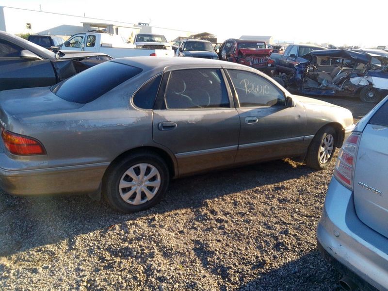 1999 Toyota Avalon Used Glass Rear Door