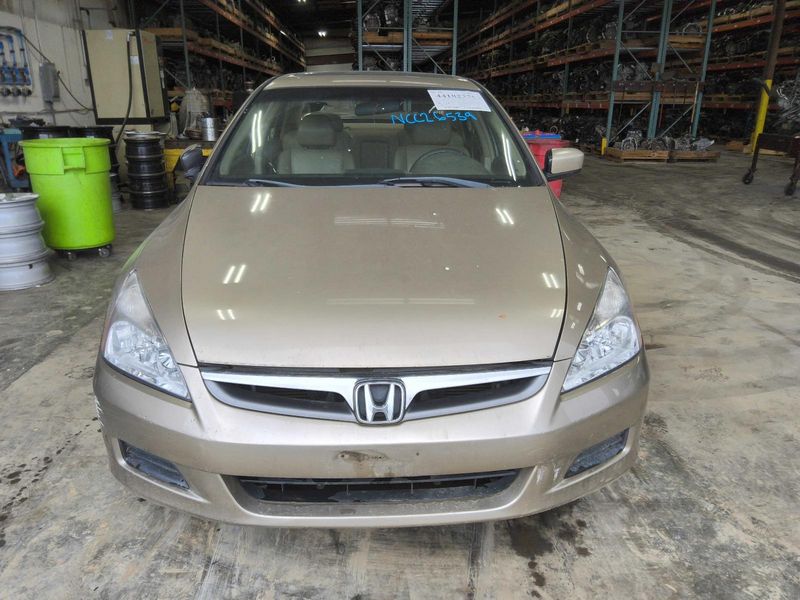 2007 Honda Accord Used Headlight Assembly