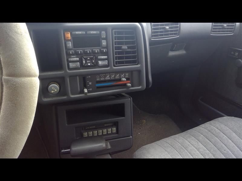 1991 Pontiac Sunbird Used Radio