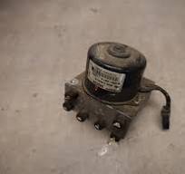 2000 Volvo 80 Series Used Antilock Brake Pump